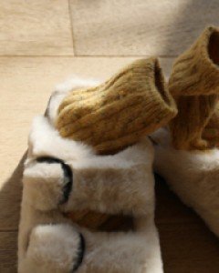 Mink fur slipper