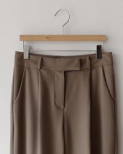 마일드 핀턱 slacks