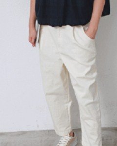 Tapered span pleated pants-3Color
