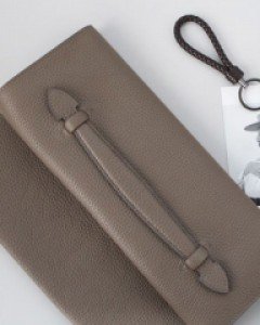 폴드 핸드 클러치 [레드] 60%sale 104,000원