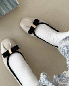 2058. 핀 레더 플랫 [3COLOR]