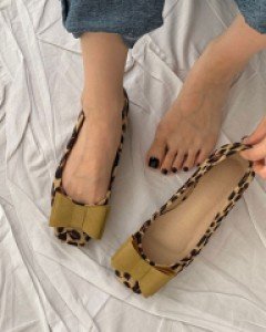(230-250/2color) 큐팅슈즈 (동그란 앞코에 호피가 매력적인 슈즈)