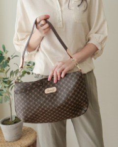 Two Shoulder Bags C071460