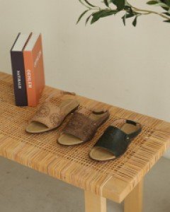 Punching cushion sandals MA06017