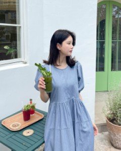 Denim puffed dress