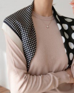 Dori Dot Scarf C021068
