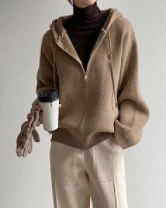 Henry Embroidery Knitwear Zip up