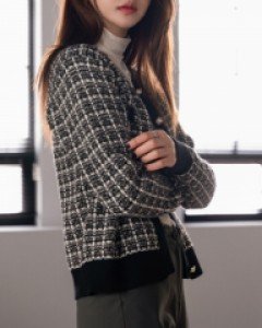 [5,000 cumulative sales][valyou] Blanc Tweed Cardigan