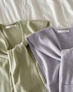 Plain shoulder scarf