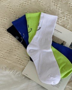 Hellomi lettering socks