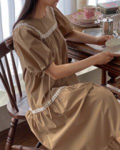 Lady decoration rustling dress