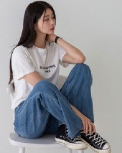 Art Embroidered Modal T-shirt