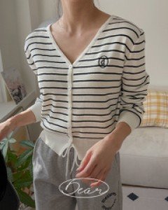 [Dear Short Women] Embroidered horizontal striped V-neck Cardigan