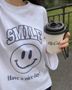 Yena smile long-sleeve sweatshirt