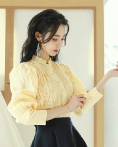 *단지 블라우스*