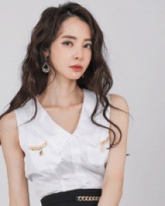 *아지스 블라우스*