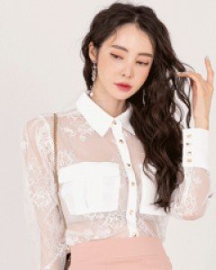 *레이스 포켓 블라우스*