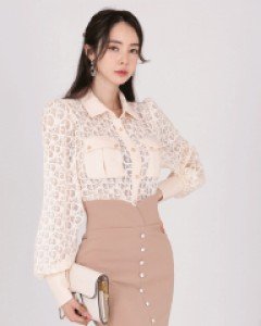 *디올라 블라우스*