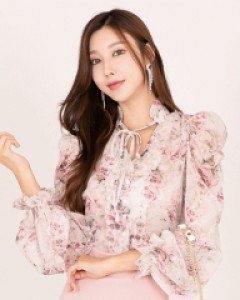 *플리드 블라우스*