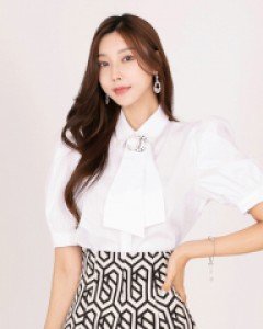 *큐빅타이 블라우스*