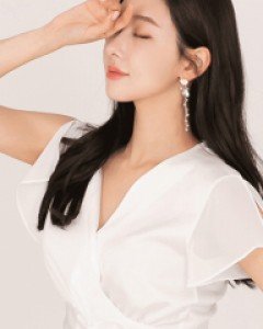 *스위드 블라우스*