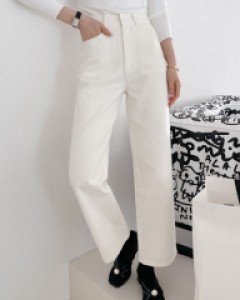 Rayning denim pants（26,27 size Shipping after March 21th  ）