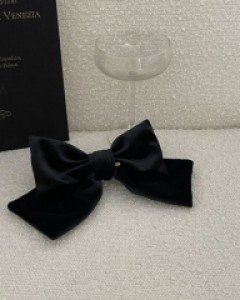 Large velvet ribbon pin