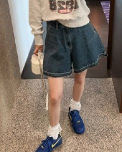 A-line ban denim pants *Shipping after February 22th*