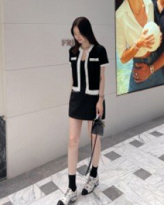 Livia chain mini skirt