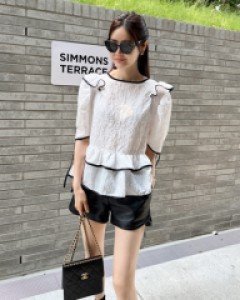 Lyrical blouse