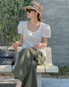 Mia U-neck blouse