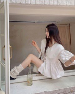 Fling balloon blouse