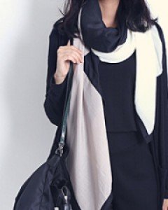 F 머플러명품스타일 머플러예요독특하고 스타일이 멋집니다^^