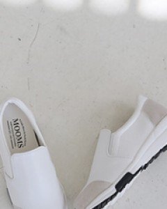 티구안슬립온가볍고 깔끔한 슬립온데일리슈즈로 안성맞춤!주문폭주!!