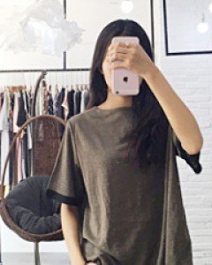 르베이린넨명품스타일의 린넨혼방 티셔츠예요~시원함은 물론 편안하면서도 예뻐요^^