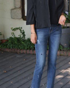 일자핏데님팬츠예쁜워싱은 물론 핏이 예술~깔끔한 일자라인으로 추천해드려요^^