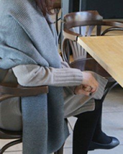 양면숄머플러따뜻하고 고급스러워요~여기저기 정말 다 잘 어울려요^^