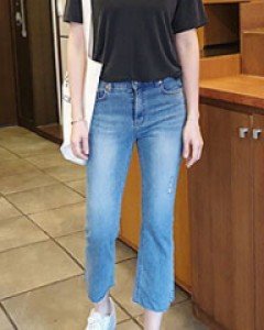 제이제이청바지진짜 너무 편안해요짧은길이감이라 발랄해보여요^^추천해요!!