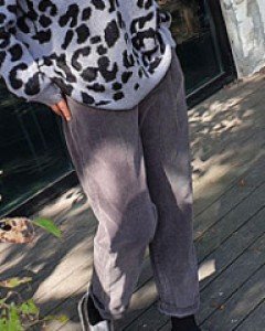 골덴배기바지안감기모로 변경되었어요^^편하면서도 멋스럽게 입어요~인기상품!!추천해요!!