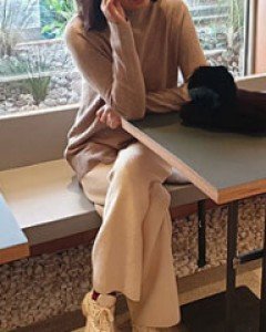 메종 반목니트감촉 좋고 따뜻하고 다좋아요~길이감이 길고 사이즈 여유^^강력추천!!