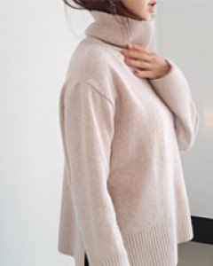 댄디터틀넥포근한 감촉이 너무 좋아요가볍고 따뜻합니다!!추천해요!!