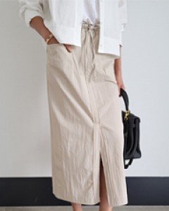 자스민스판sk탄탄하고 힘있는소재예요편안하고 예쁘답니다^^