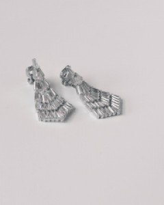 아나베스 버튼귀찌