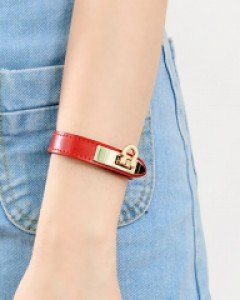 스테이레더팔찌