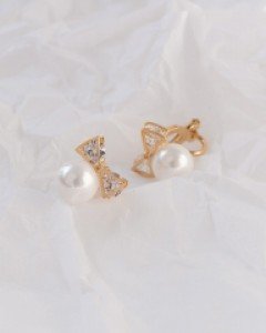 봉쥬르 버튼귀찌