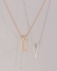 모스키노 목걸이