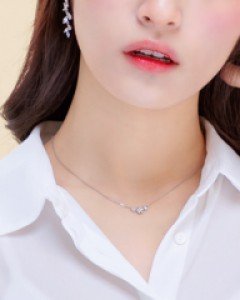 수피아 목걸이