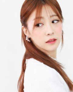 화사한어느날버튼귀찌