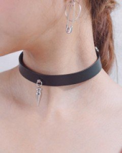 키첸 초커 목걸이