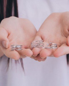모먼트 반지